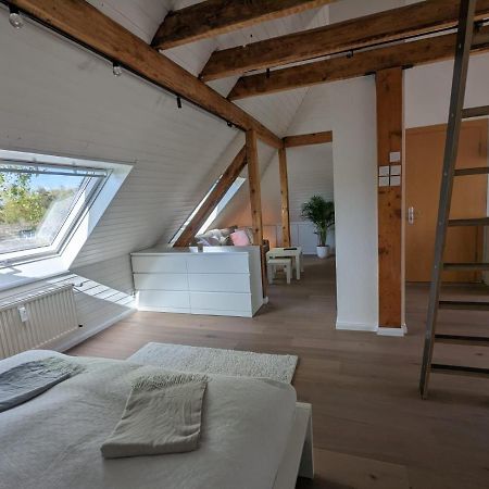 Helles Dachgeschoss-Appartement Krefeld Exteriör bild
